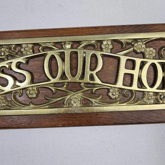 Vtg BLESS OUR HOME Wall Plaque - Picture 3 of 15